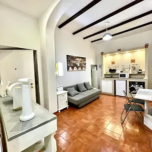 dani-house.it-romehotels.com/